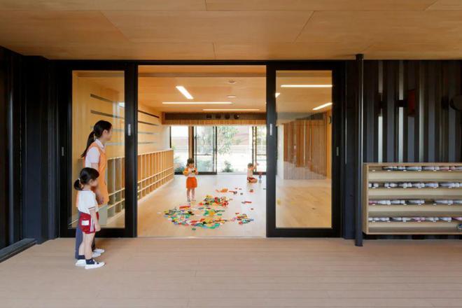 日本OA幼儿园：创新集装箱建筑引领教育空间新潮流(图7)